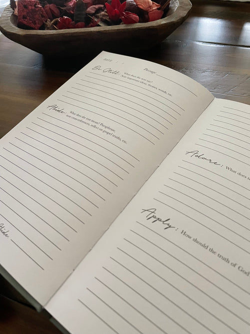 Open Be Still journal: lined prompt pages for reading, adoring and applying scripture
